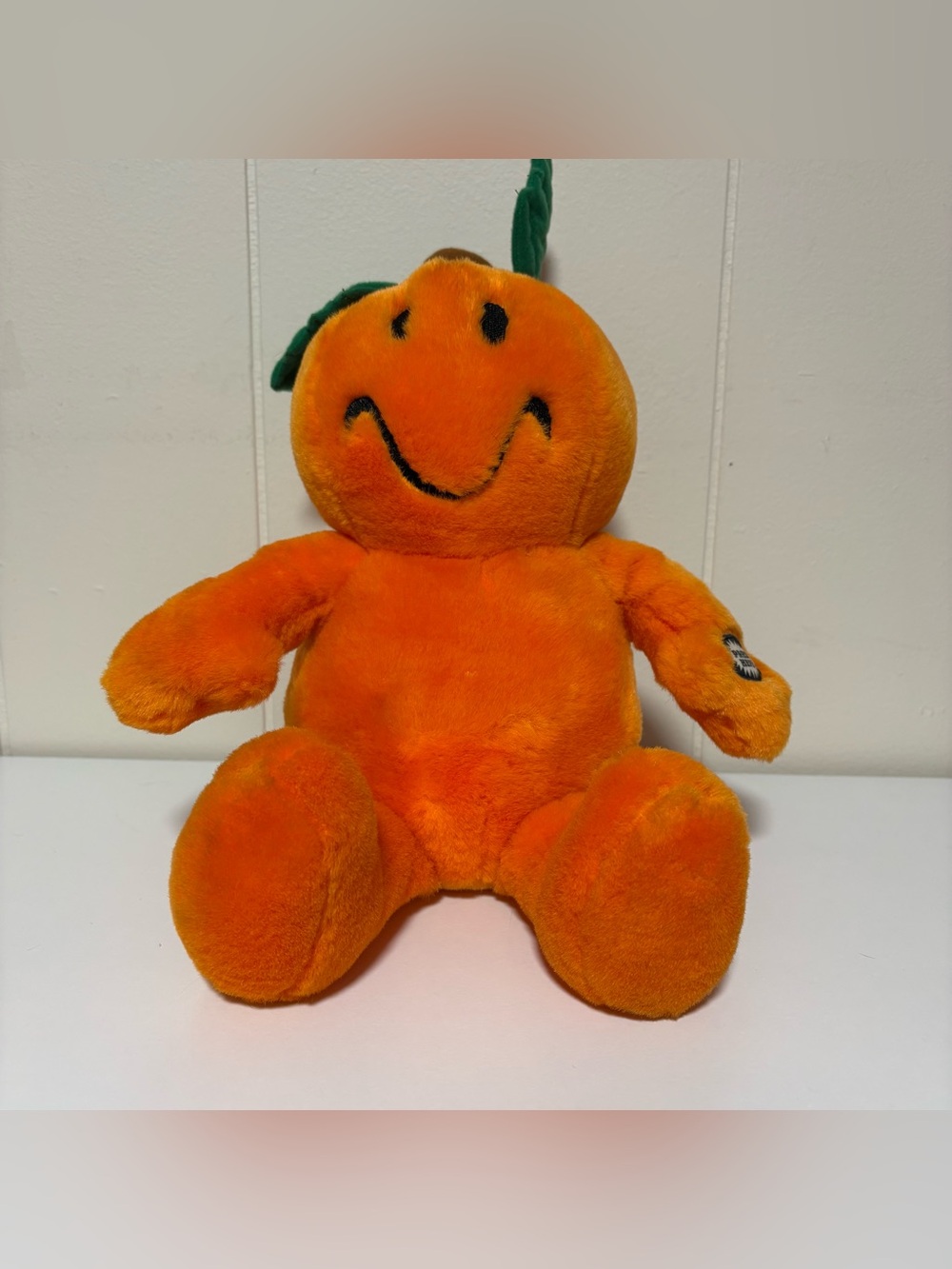 Vintage 1990โs Dan Dee Tickle Wiggle Talking Pumpkin Face Halloween Plush WORKS